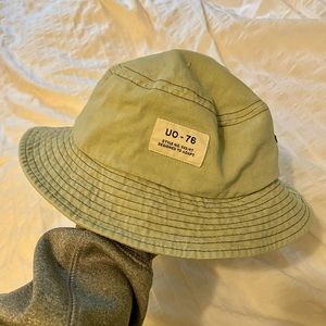Urban bucket hat